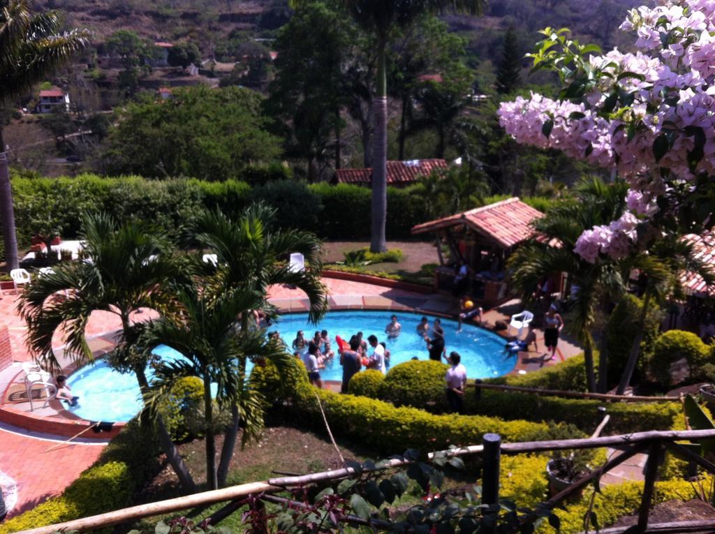 Hotel Campestre Casona Del Camino Real San Gil Dış mekan fotoğraf